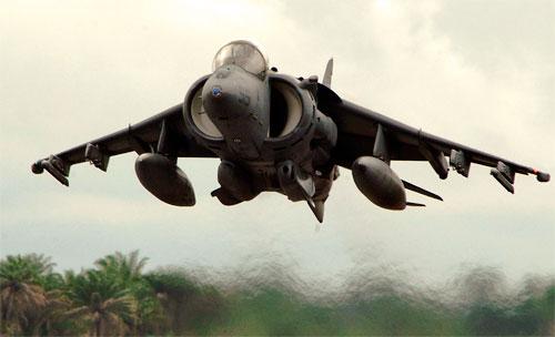Самолет AV-8B Harrier II
