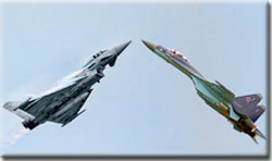 Самолеты Су-35 и 'Тайфун'