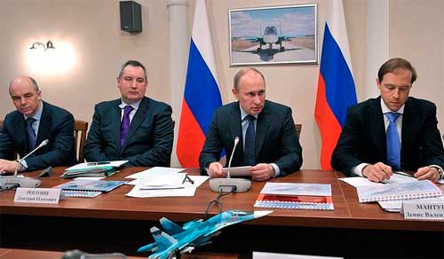 На совещании «О состоянии и перспективах развития боевой авиации в Российской Федерации». Слева направо: Министр финансов Антон Силуанов, Заместитель Председателя Правительства Дмитрий Рогозин, Министр промышленности и торговли Денис Мантуров О состоянии и перспективах развития боевой авиации в Российской Федерации