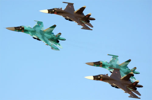 Тренировка группы самолетов Су-34 (бортовые №04,05,06 и 10 красные) авиабазы Балтимор Су-34 в полете