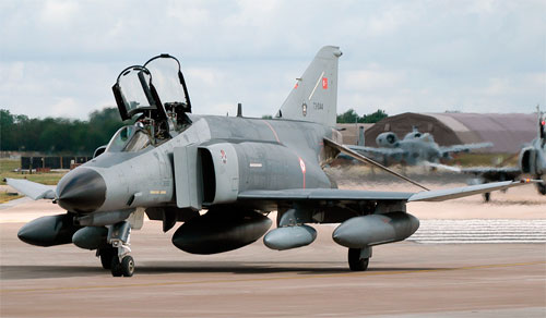 McDonnell Douglas F-4E-2020 Самолет турецких ВВС