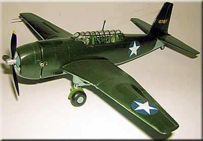 Модель американского бомбардировщика-штурмовика А-31/А-35 "Vengeance" фото модель самолета