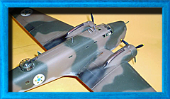 сборная модель военного самолета